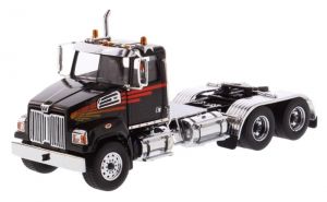 DCM71036 - WESTERN STAR 4700SF 6x4 Zwart