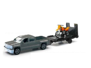 NEW19815B - Ophalen CHEVROLET Silverado 1500HD met aanhanger en motorcross oranje
