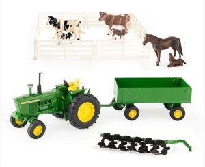 ERT15474 - JOHN DEERE 4020 met aanhanger, ploeg, dieren en hekken