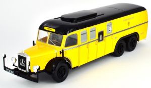 G1255068 - Duitse postbus MERCEDES BENZ O 10000 diesel 1938 geel Osterreichische Post