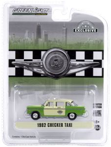 GREEN30208 - CHECKER MOTORS MARATHON A11 1982 groen en crème taxi verkocht in blister