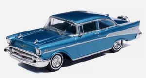 IXO-IA64021 - CHEVROLET Bel-Air Sedan 1957 Blauw in blister