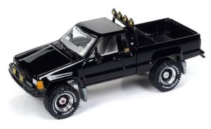JLPC014-E - 1985 Toyota SR5 Pick-Up, zwart, Mystery Matinee-editie, uit de Pop Culture-serie, nog in de originele verpakking.