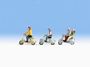 NOC15910 - Scooterrijders