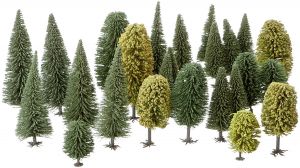 NOC26811 - Lot van 25 bomen 10 loofbomen en 15 dennen van 5 tot 14 cm hoog