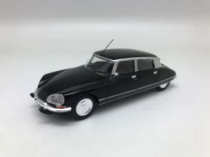ODE076 - CITROEN DS 23 Pallas Zwart
