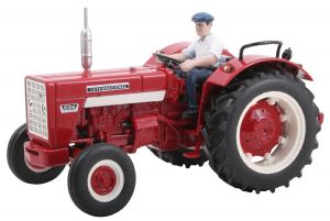 REP031 - IH 624 met chauffeur en zonder cabine