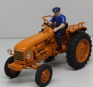 REP173 - RENAULT D35 met chauffeur
