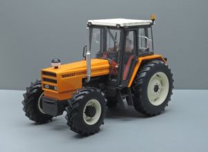 REP178 - RENAULT 981-4S 4 wiel aangedreven