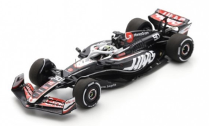 SPAS9563 - HAAS VF-24 #50 MoneyGram Haas F1 Team 10e GP Azerbeidzjan 2024 O.BEARMAN