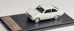 MAGJPFAMILIA - MAZDA Familia roterende coupé 1968 wit