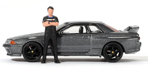 MGT00869-R - NISSAN Skyline GT-R R32 Nismo Gunmetal met figuurtje T.MATSUDA