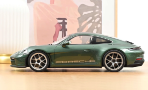 NOREV127552 - PORSCHE 911 ST 2023 Malachietgroen metallic