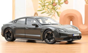 NOREV187654 - PORSCHE Taycan Turbo S 2024 Neo-leigrijs