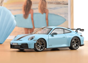 NOREV187000 - PORSCHE 911 GT3 Weissach-pakket 2025 Gulf-blauw