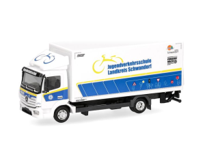 HER098915 - MERCEDES BENZ Atego 2013 met laadbak en laadklep – rijschool van Schwandorf