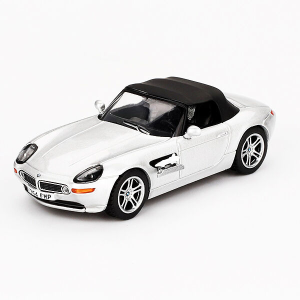 MGT00906-007E - BMW Z8 The World is not enough - De wereld is niet genoeg - Engelse versie 1999