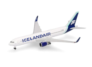 HER539241 - BOEING 767-300 Icelandair Borreal met blauwe streep op de staart