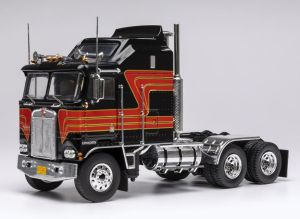 IXOTR229.22 - KENWORTH K 100 Aerodyne 6x4 1976 Zwart en rood