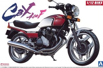 AOS04164 - HONDA CBX 400F om in elkaar te zetten en te schilderen