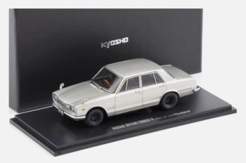 KYO05511S - NISSAN skyline 2000GT-R 4 deuren 1969 Zilver