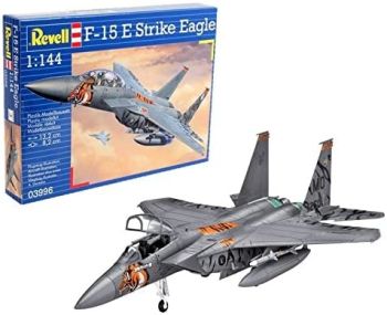 REV03996 - Bouw en schilder F-15E Strike Eagle straaljager