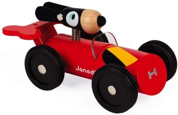 JAN04490 - Auto met hond om te wandelen Red – Spirit Dan