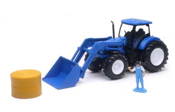 NEW05523B - NEW HOLLAND T7 270 met lader en figuur