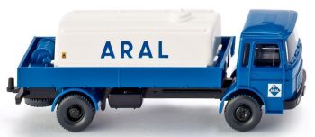 WIK080899 - MAN 4x2 Star met ARAL-olietank