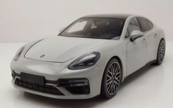 MNC113061078 - PORSCHE Panamera Turbo S 2020 grijs