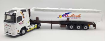 ELI118833 - VOLVO FH Aero 4x2 met sproeitankwagen DELISLE