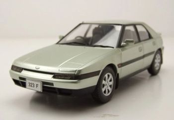 WBXWB124259 - Mazda 323F 1989 (lichtgroen)