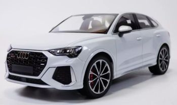 MNC155018105 - AUDI RSQ3 2019 metallic wit