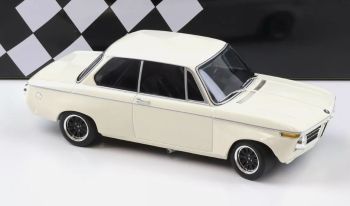 MNC155702600 - BMW 2002 Plain Body 1970 Wit