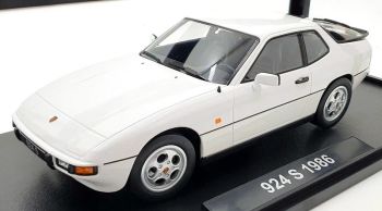 KKS180771 - 1986 Witte Porsche 924S