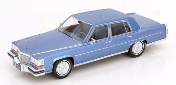 MOD18252 - CADILLAC Fleetwood Brougham 1982 Lichtmetalen blauw