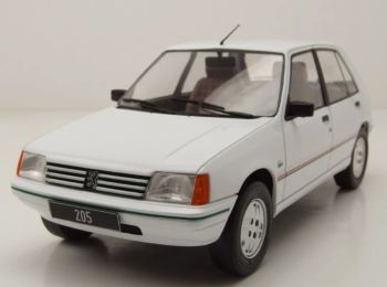 MOD18493 - Peugeot 205 wit uit 1984