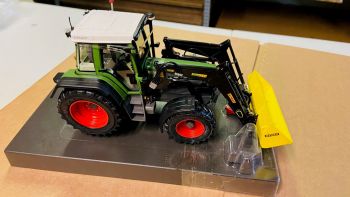 CW0153 - FENDT 514C met STOLL lader