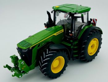 CW0150 - JOHN DEERE 8R410 precisie met achterwielgewichten
