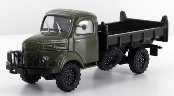 ELI101429 - HOTCHKISS PL20 4x4 Met voorlier & TP 600 Ex bak