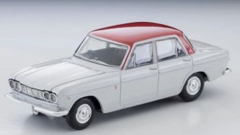 TOMLV-217A - Nissan Prince Skyline 2000GT uit 1965, wit en rood.