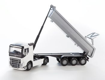 EMEK22352 - VOLVO FH16 4x2 wit met 3-assige kipper