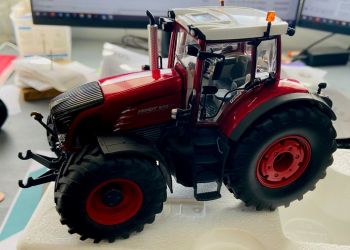 CW0154 - FENDT 936 vario rood