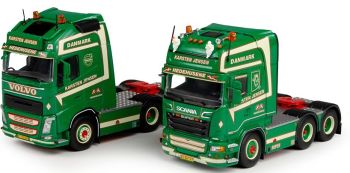 TEK68601 - SCANIA R13 Topline 6x4 en VOLVO FH04 Globetrotter XL 3 Assen "KARSTEN JENSEN"