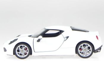 WEL24048WI - ALFA ROMEO 4C 2013 Wit