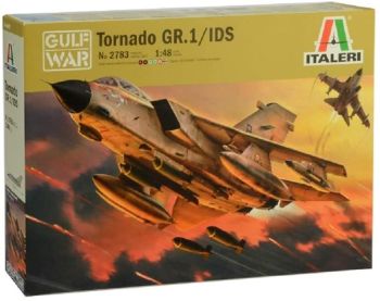 ITA2783 - Monteer en schilder Tornado Gr.1 IDS Golfoorlog gevechtsvliegtuig