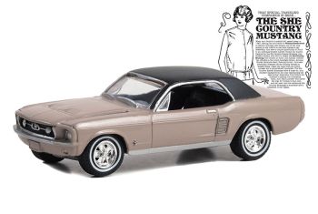 GREEN30426 - FORD Mustang coupé 1967 beige uit de GOODRO FORD serie in blisterverpakking