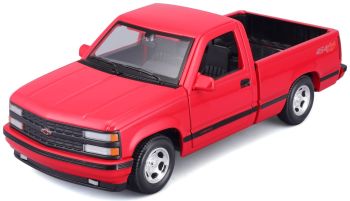MST32901R - Chevrolet 454 SS pick-up uit 1993, rood.