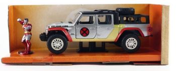 JAD33363 - 2020 JEEP Gladiator met COLOSSUS figuur