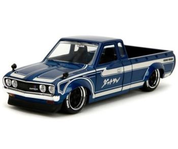 JAD35953 - DATSUN 620 Navy 1972 Blauw - JDM TUNERS